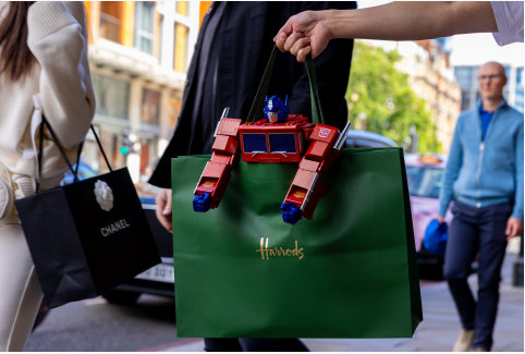 Robosenは初の海外POP UP STOREをハロッズ(UK Harrods)でオープン!